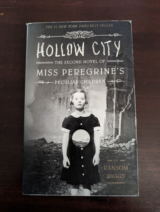 (pre-loved) Hollow City by Ransom Riggs