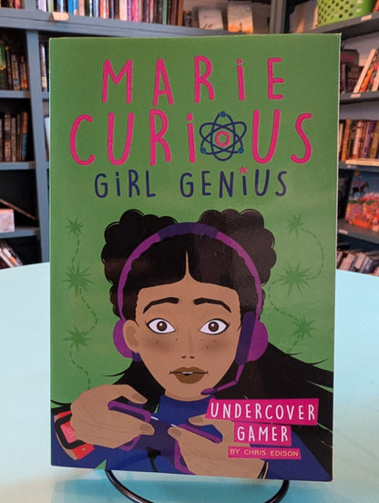 (Pre-Loved) Marie Curious Girl Genius by Chris Edison