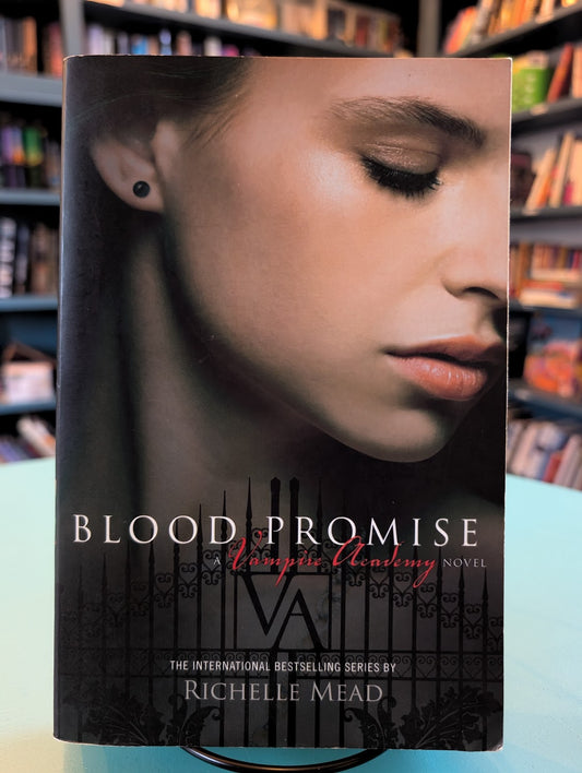 (Pre-Loved) Blood Promise (Vampire Academy) by Richelle Mead