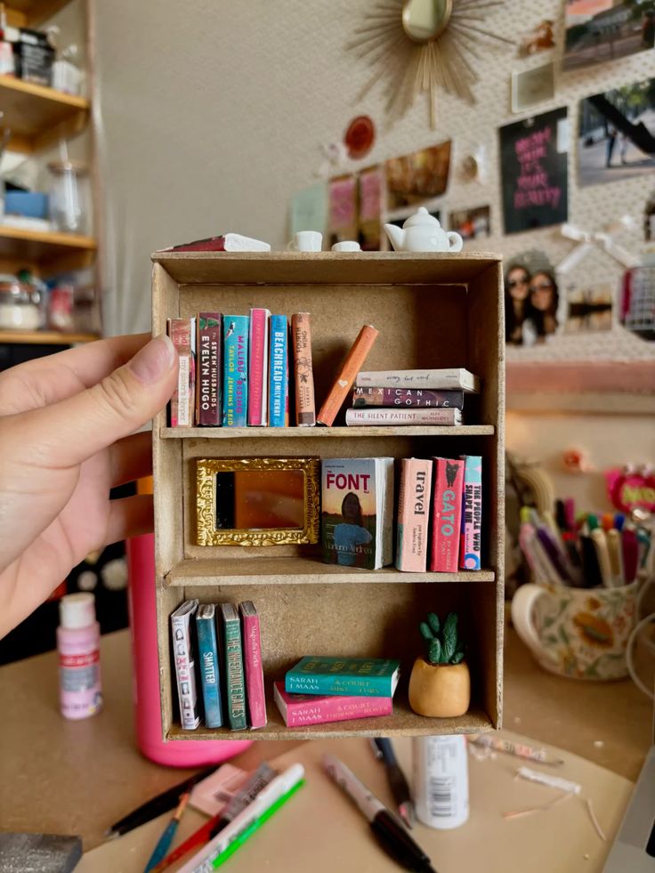 Mini Bookshelf Ornament Workshop – Hometown Collaborative